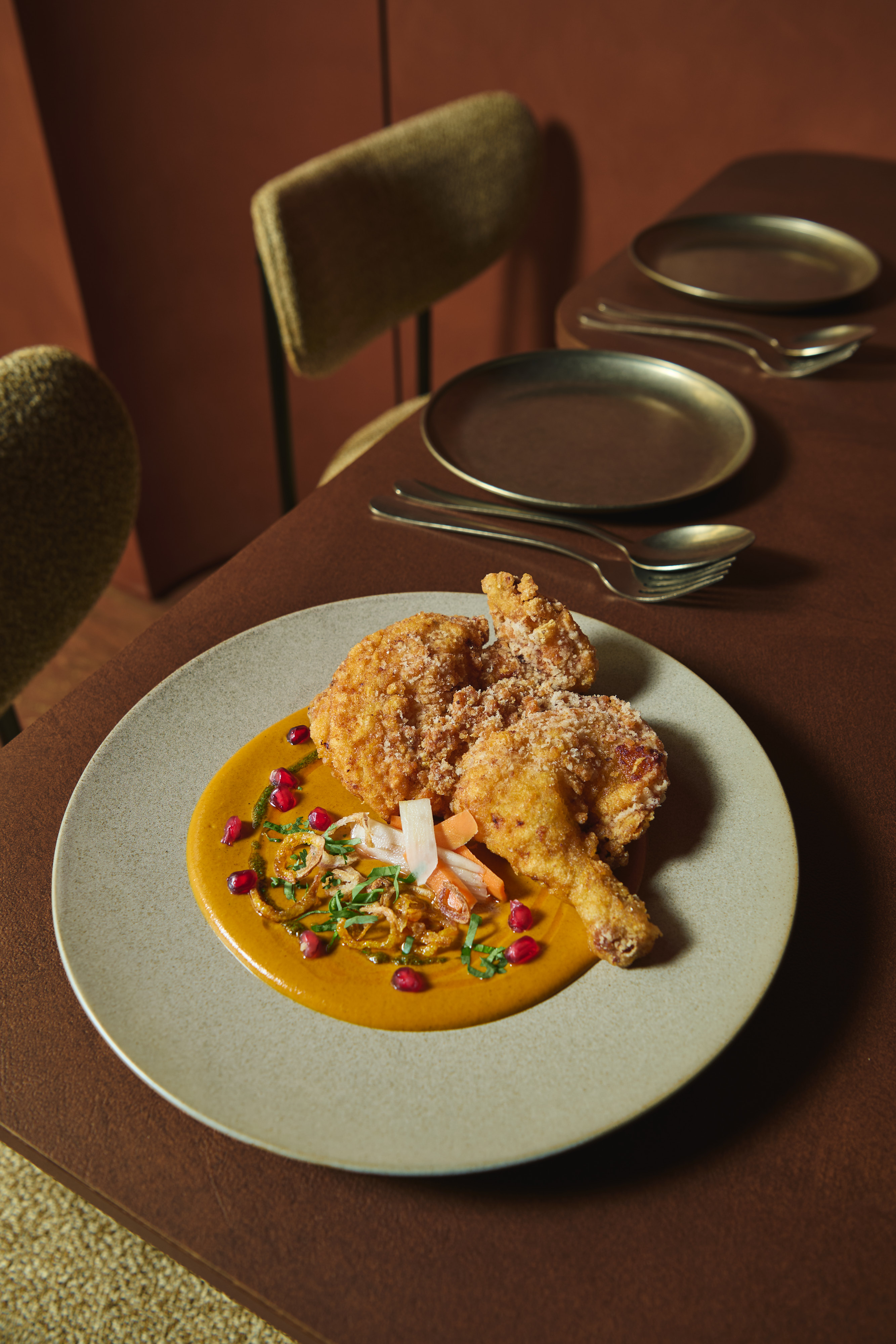 Mischief poulet frit avec sauce butter chicken